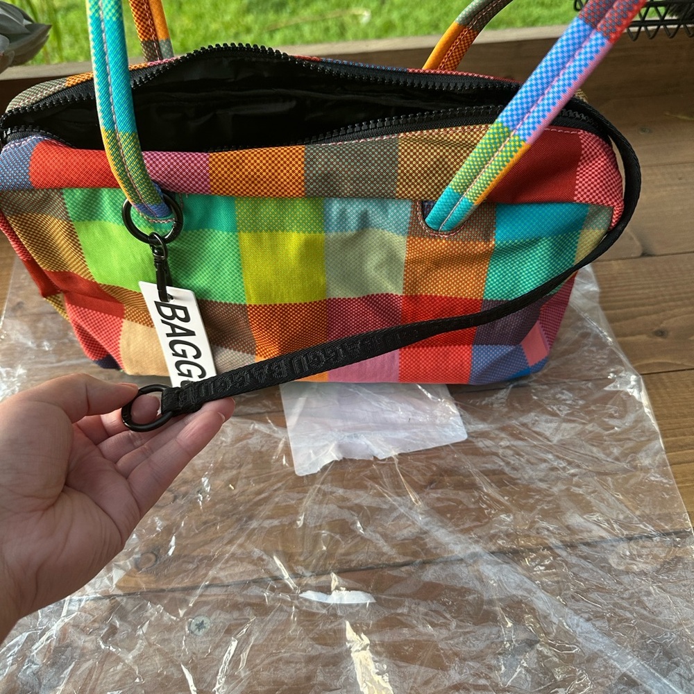 BAGGU Madras Bowler Bag - Picture 3 of 3